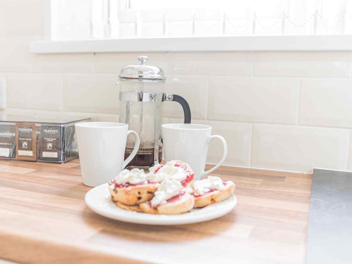 Pass The Keys Comfortable 3 Bed In Central Bowness With Parking Windermere Luaran gambar